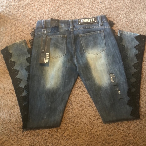 Thrill Lace Embroidered Skinny Jeans - Picture 2 of 3